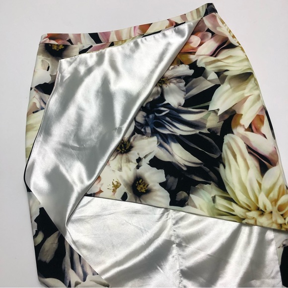 Shilla the Label floral wrap Skirt asymmetrical hem size L - Picture 15 of 16